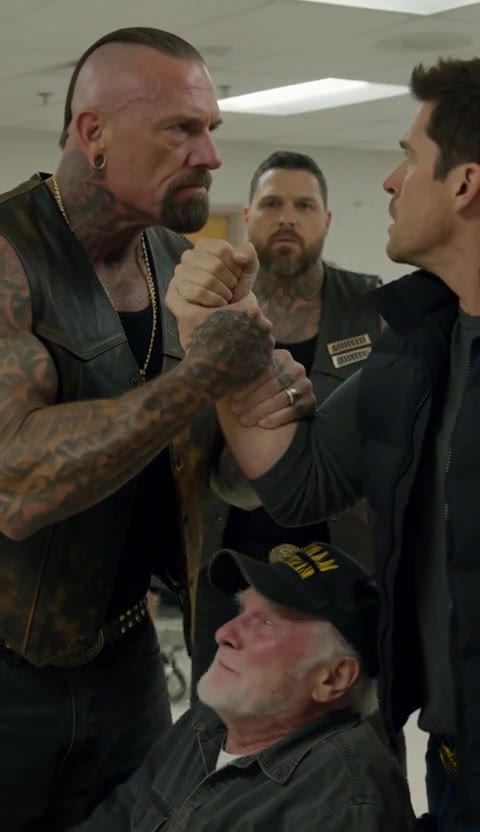 A Biker Gang Stood Guard for a Veteran—Then the Mugger Made a Fatal Mistake