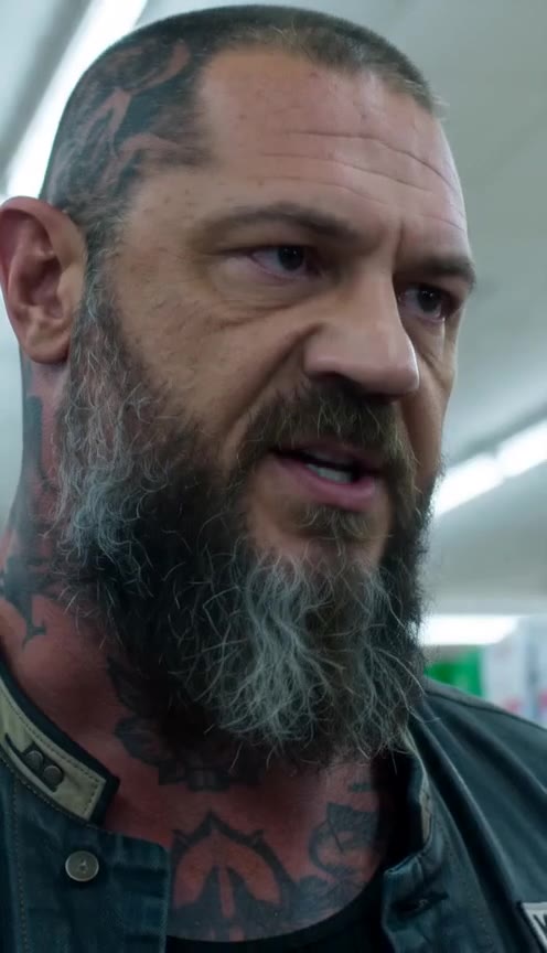 A Burly Biker Refuses to Let a Terrified Little Girl Leave with Her Furious Father