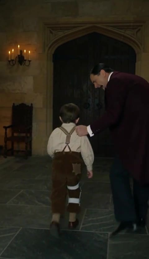 The Birthmark on the Orphan’s Hand Matched the Billionaire’s Family Crest — Then He Saw the Locket