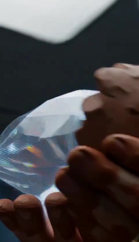 Blind Sculptor Uncovers Diamond Hidden In Clay, Exposing Art Dealer's Greed!