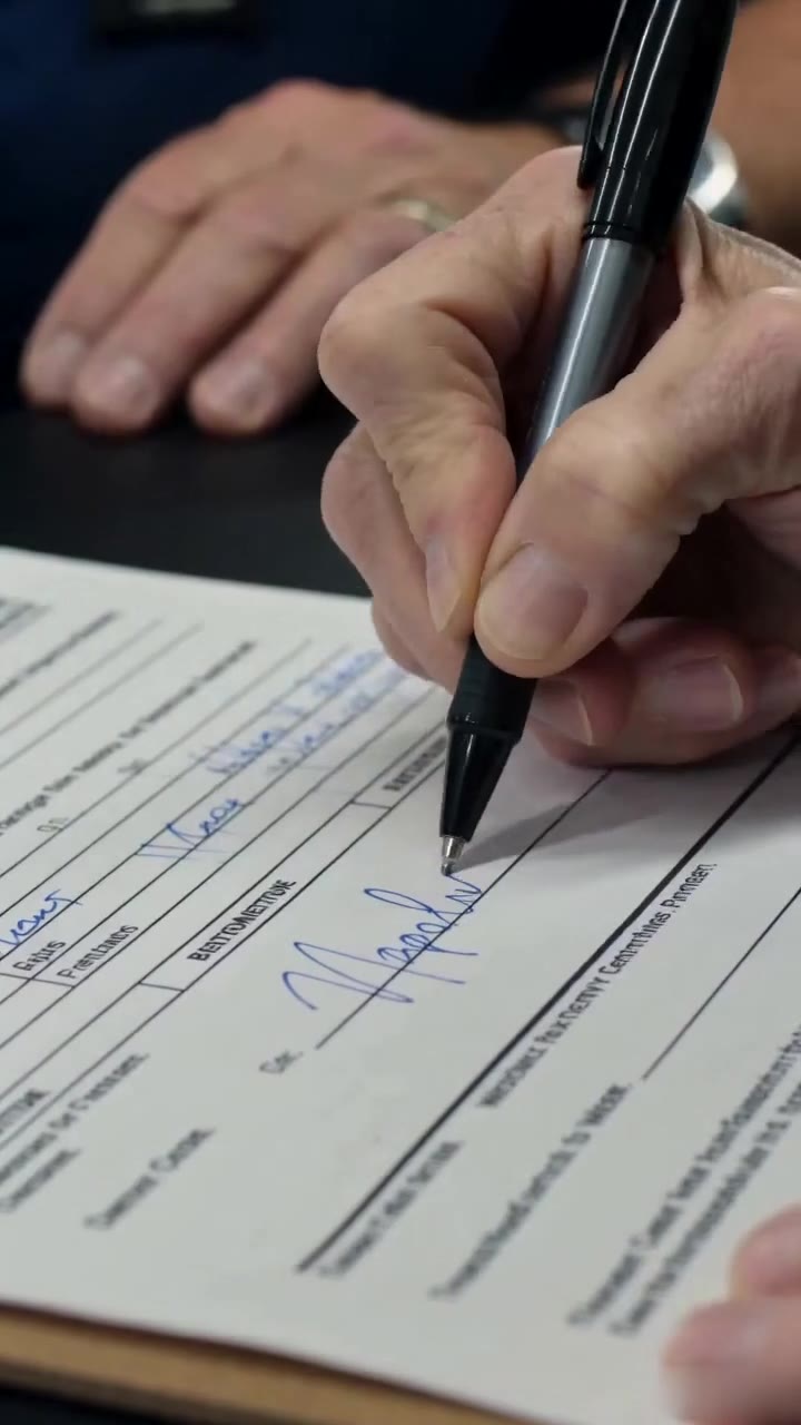 A Cocky Champion Mocked My Age, But My Registration Form Exposed a Legendary Secret