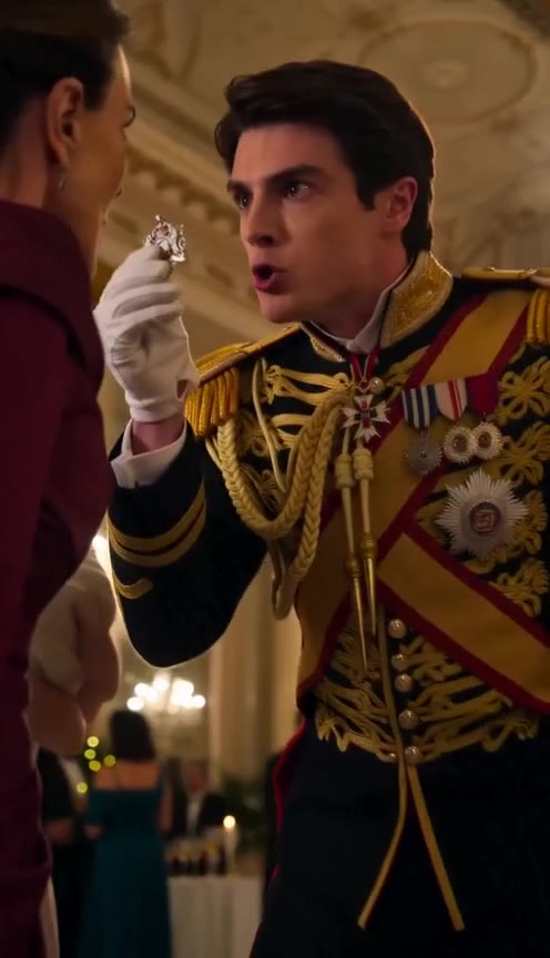 A Cruel Socialite Humiliated an Orphaned Mother Until a Silver Crest Revealed the Truth