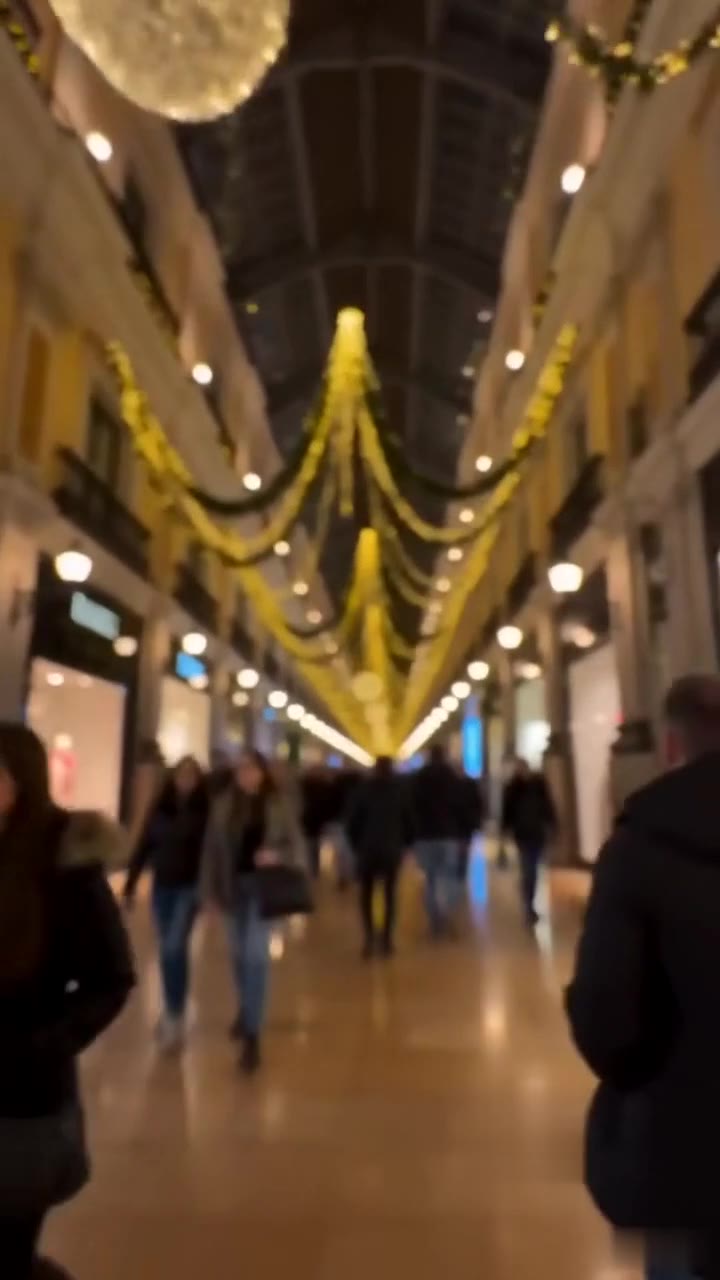 El ataque de mi esposo en el centro comercial desenterró una verdad imperdonable