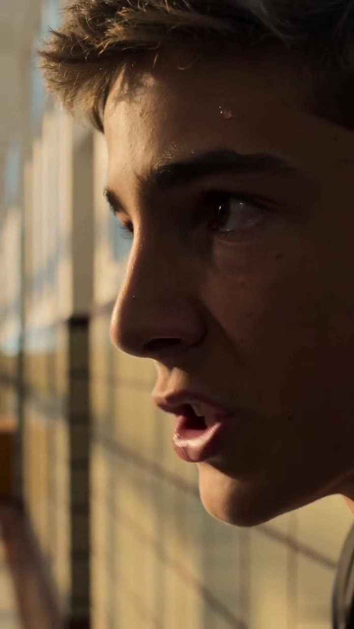 El chico humillado que guardaba el secreto más oscuro de su acosador