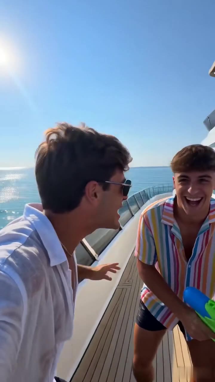 El juego peligroso en el yate que desenterró la traición de mi hermana
