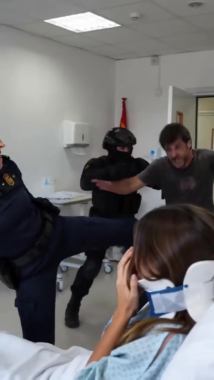 El juramento de una capitana para salvar a una mujer de su peor pesadilla