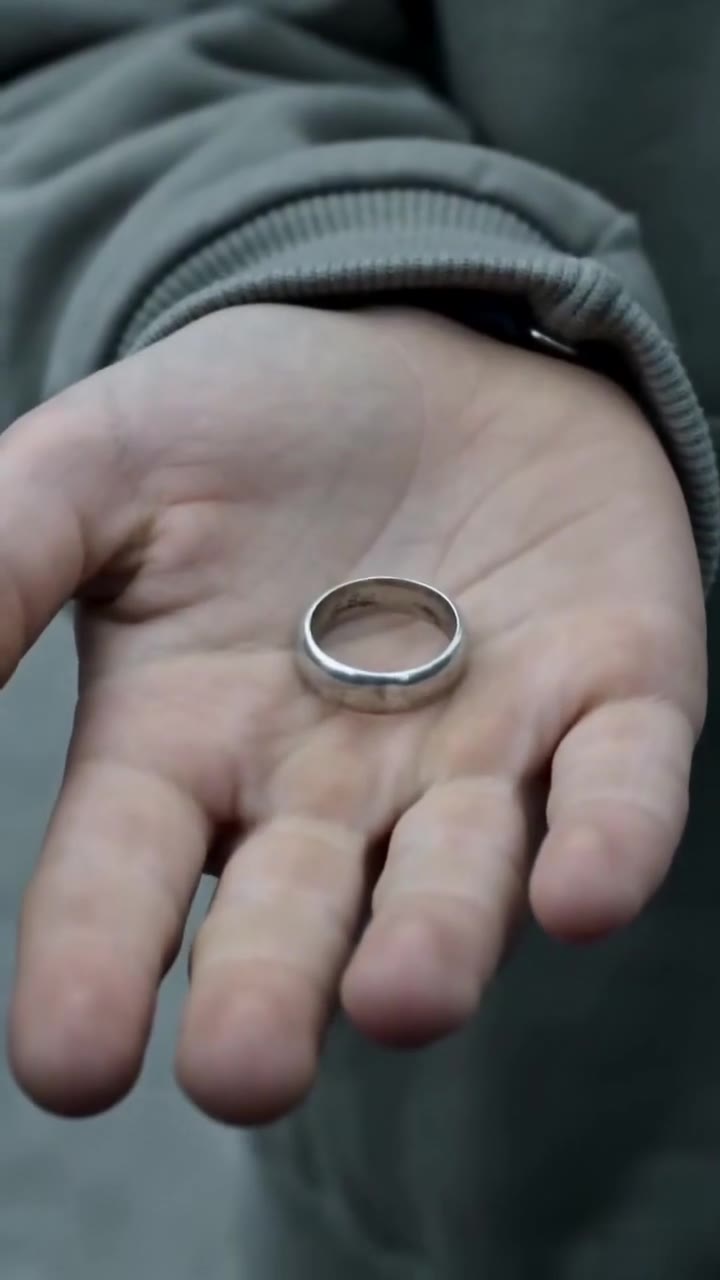 El misterioso anillo que un niño devolvió al archivo de seguridad