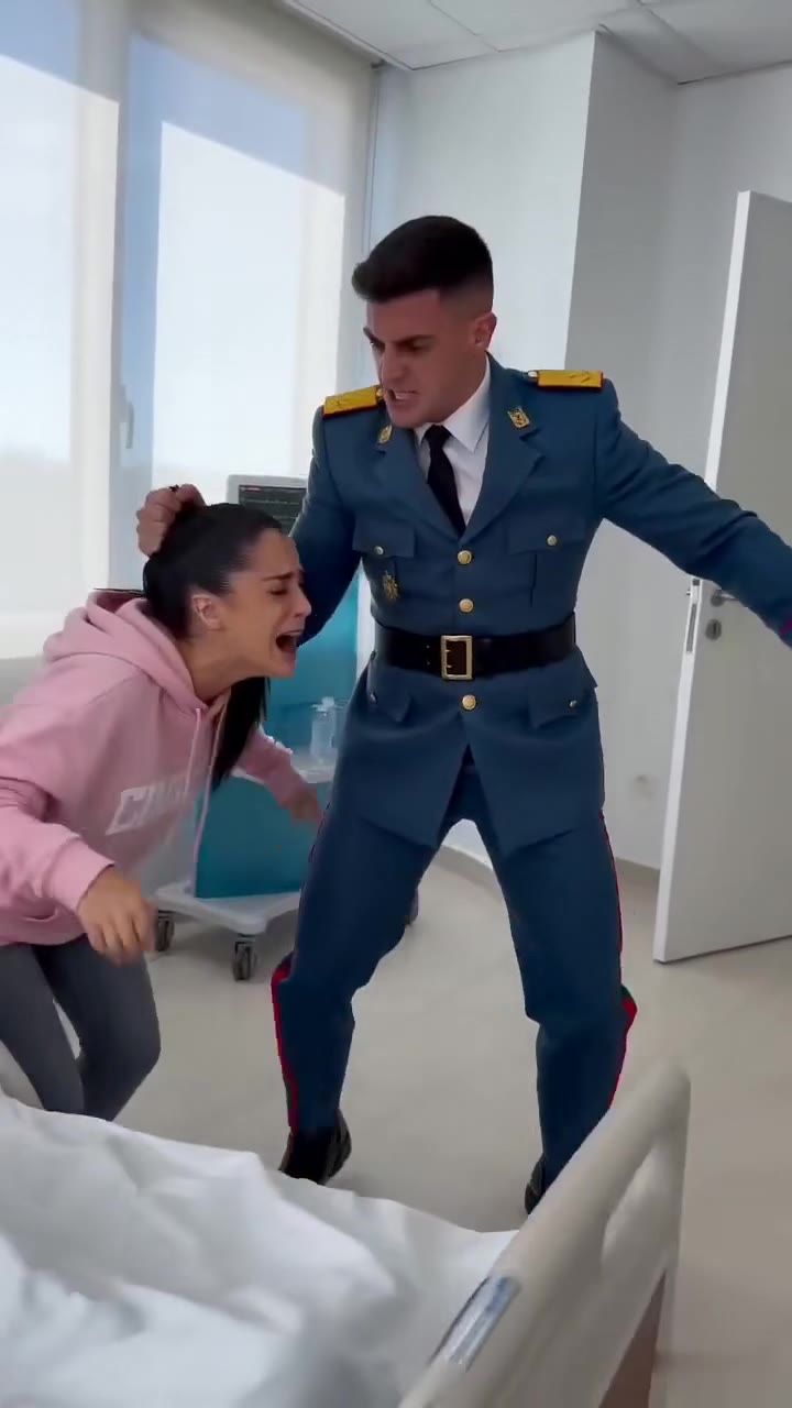 El regreso de un soldado desenmascara la peor traición contra su abuela