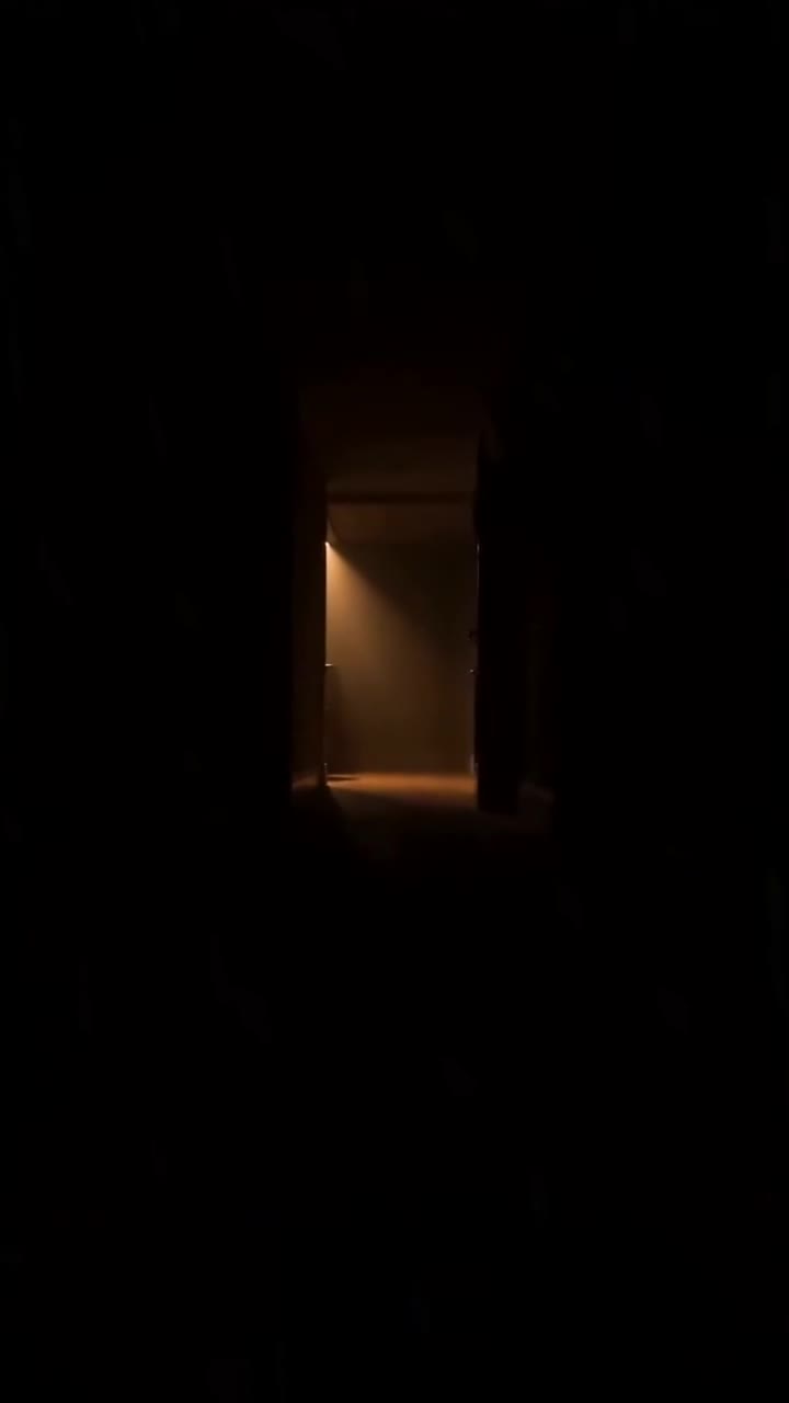 El saco de arroz de mi hijo bajo la lluvia escondía un secreto desgarrador