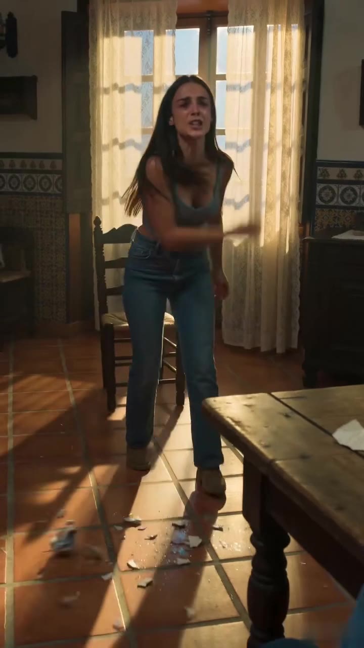 El secreto del colgante familiar que mi esposa intentó destruir para siempre