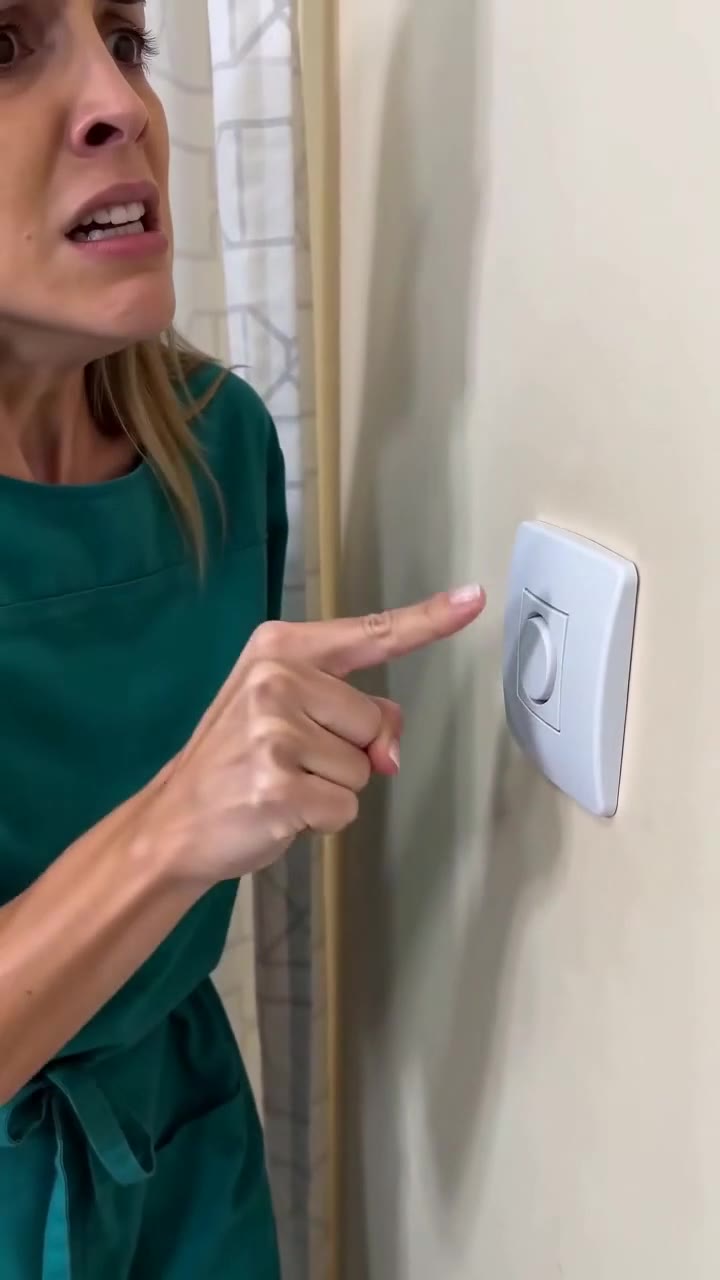 El secreto que mi esposa intentó silenciar en la habitación de mi madre