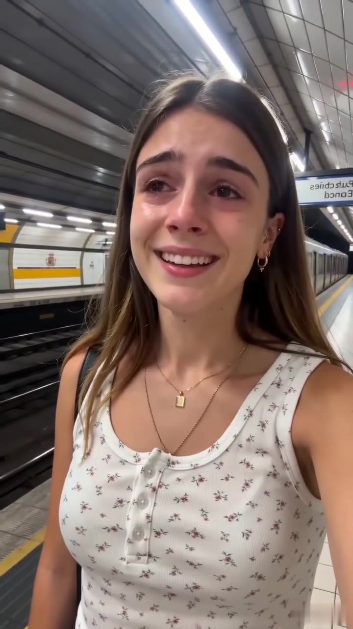 Mi esposo me atacó en un centro comercial y su secreto quedó expuesto