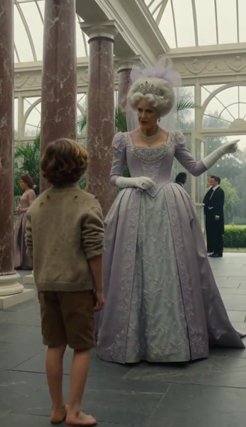 The Gala Chairwoman Humiliated the Barefoot Boy—Until His Locket Matched the Billionaire's Son