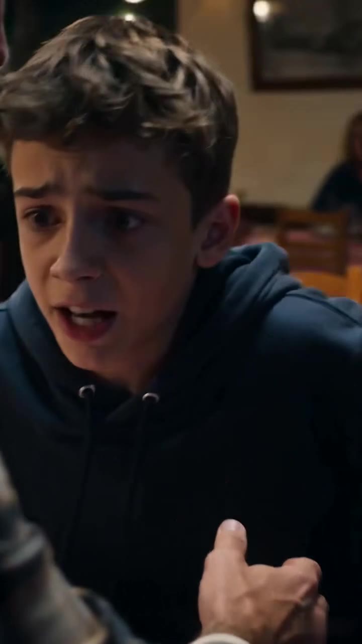 Le geste héroïque de ce jeune garçon a réveillé un lourd secret de famille