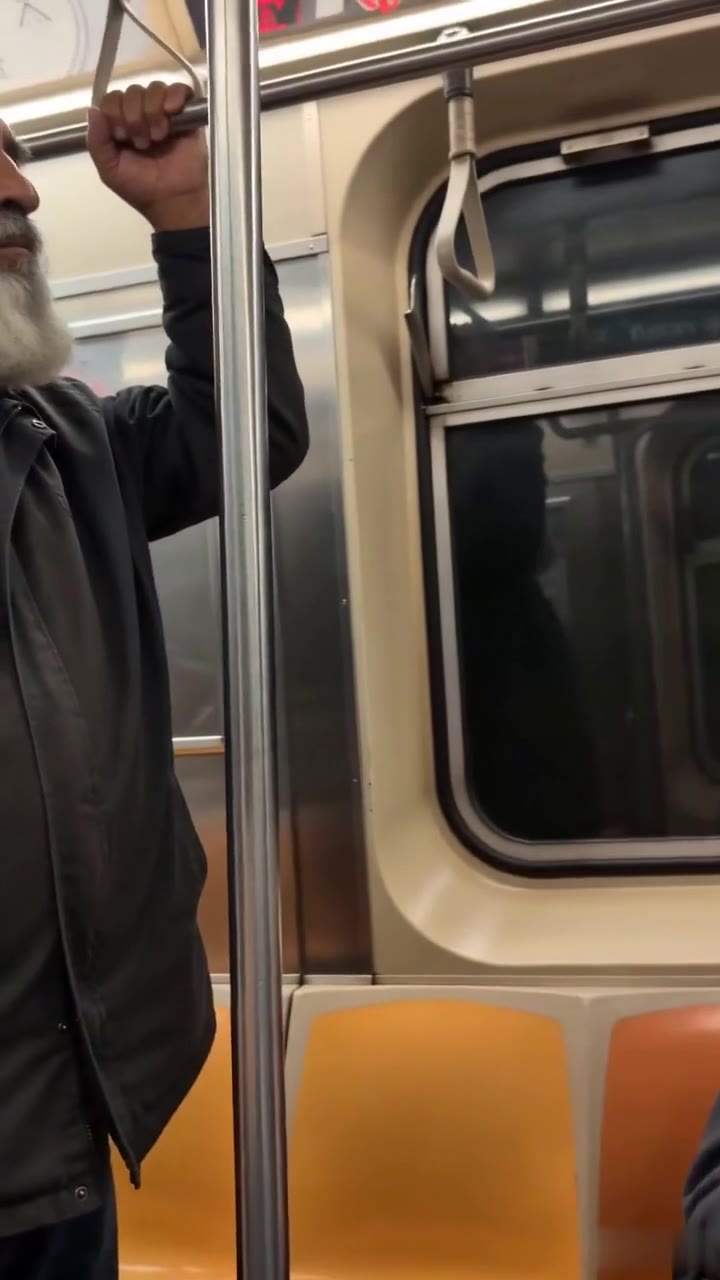 The Green Backpack on the Subway Revealed a Secret My Family Kept for Twenty Years