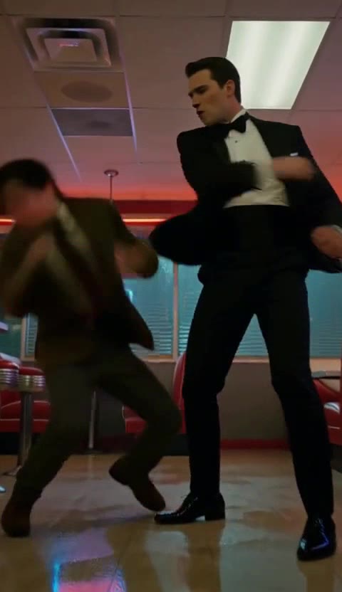 Groom Slaps Brother-in-Law at Altar, Father Retaliates With Brutal Punch