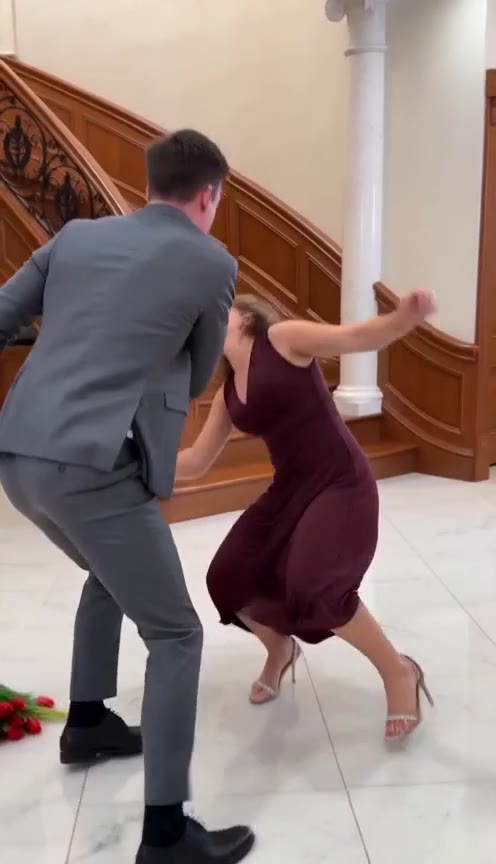 He Returned Home with Flowers Only to Find His Fiancée Attacking His Grandmother