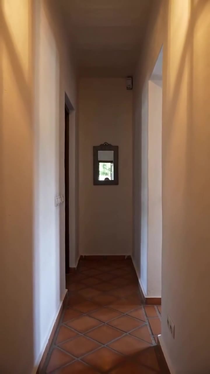 Mi hermano agredió a nuestra madre por dinero, pero no esperaba mi dura reacción