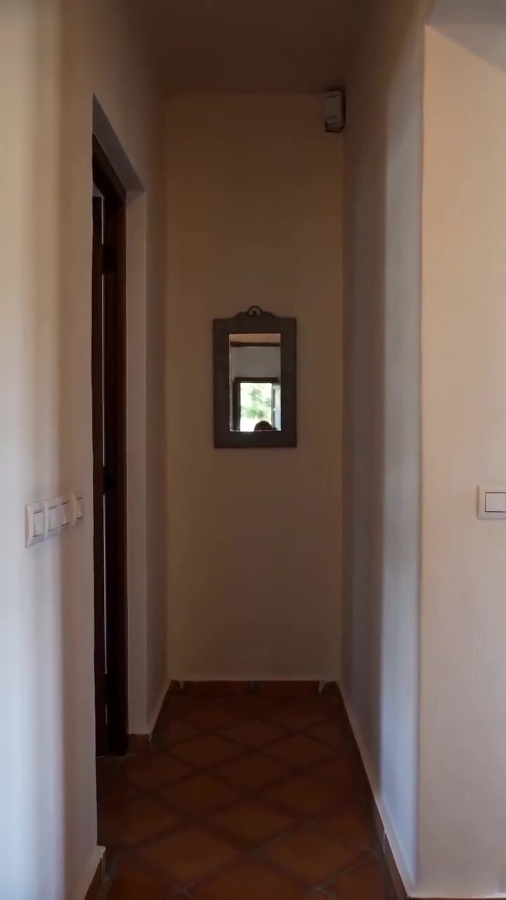 Mi hermano agredió a nuestra madre por dinero, pero no esperaba mi dura reacción