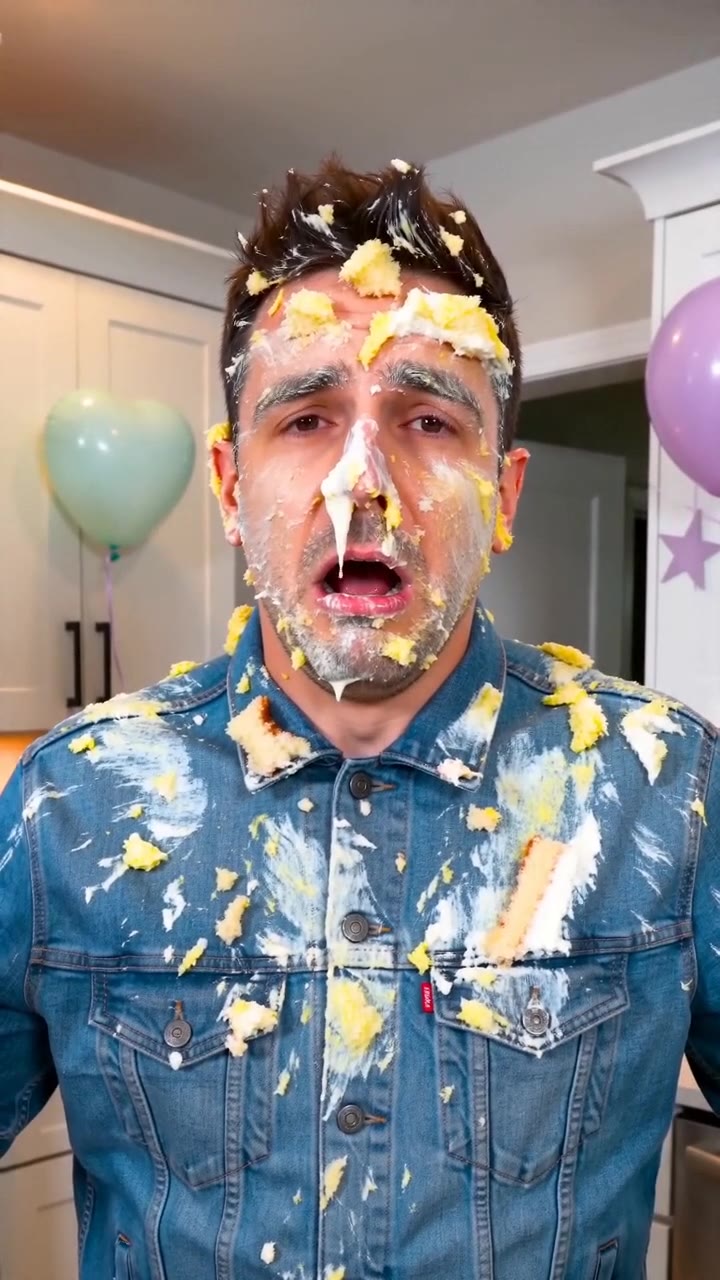How a Little Girl’s Cake Smash Exposed a Father’s Heartbreaking Secret