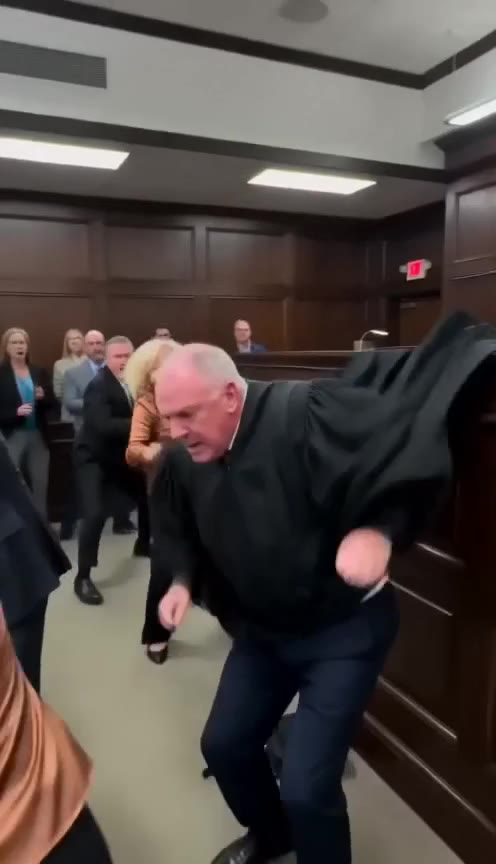 How a Shocking Courtroom Brawl Exposed a Wealthy Family's Darkest Secret