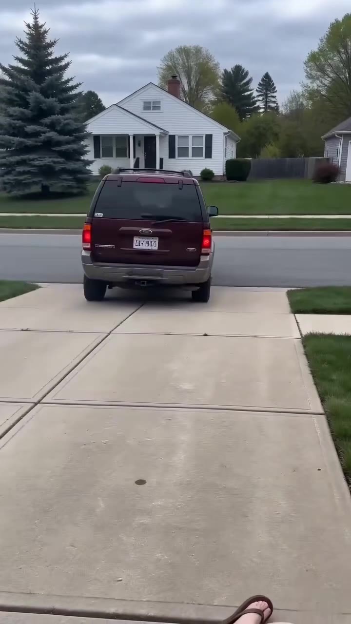 My Husband Abandoned Me Pregnant on the Driveway, then My True Savior Stepped In