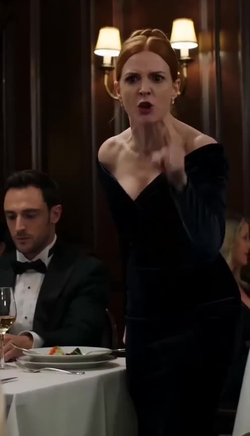 My Husband’s Mistress Threw Me Out of My Own Restaurant—Then My Eyes Began to Bleed