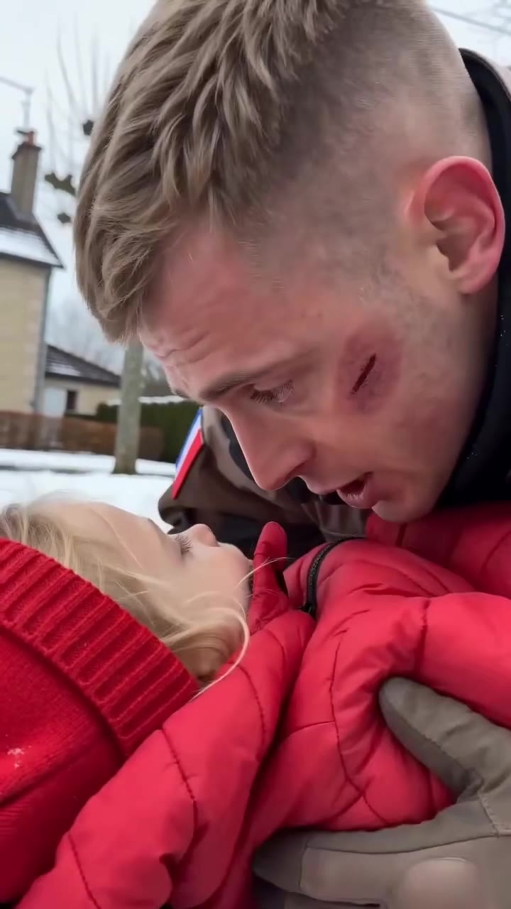 Le retour inattendu de ce soldat blessé a sauvé la vie de sa fille