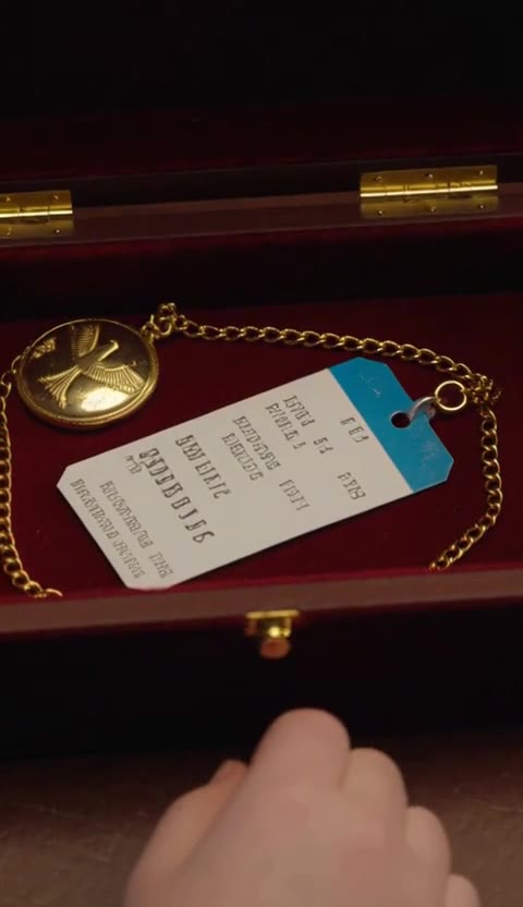The Lullaby in the Locket: How a Hidden Heir Reclaimed His Billionaire Father