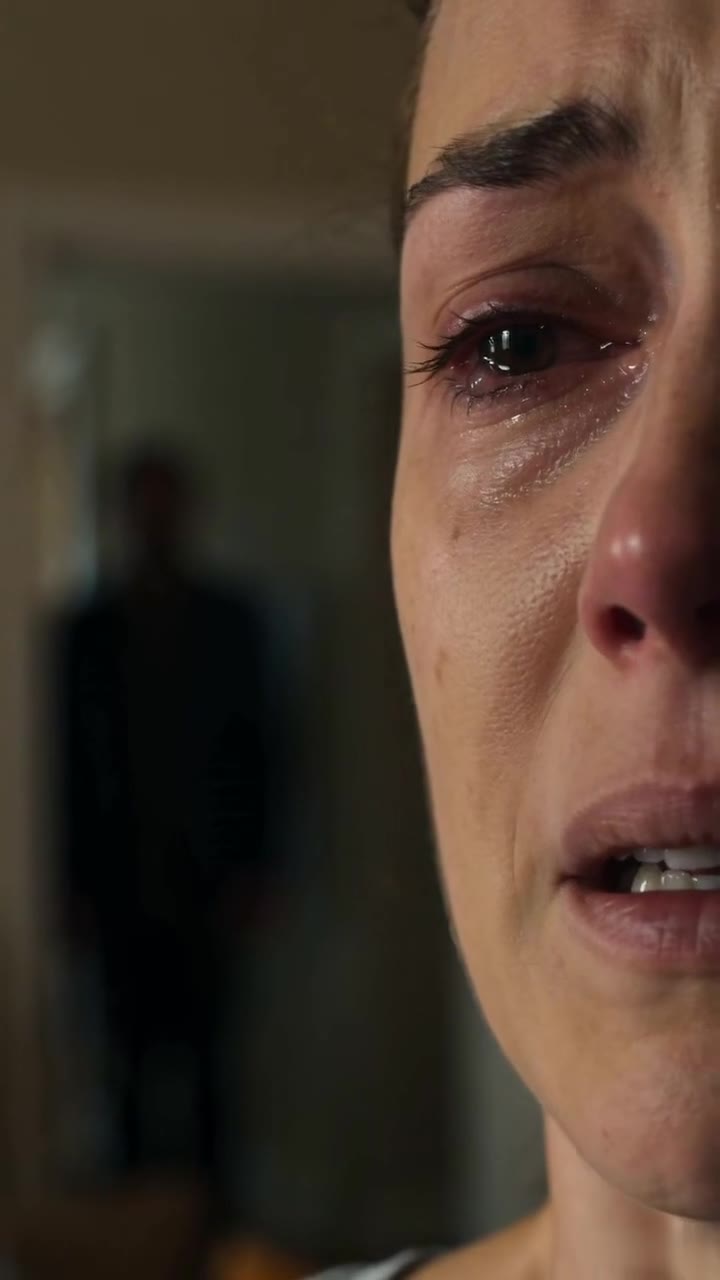 The Maid They Framed for Theft Returns to Save Their Dying Heir