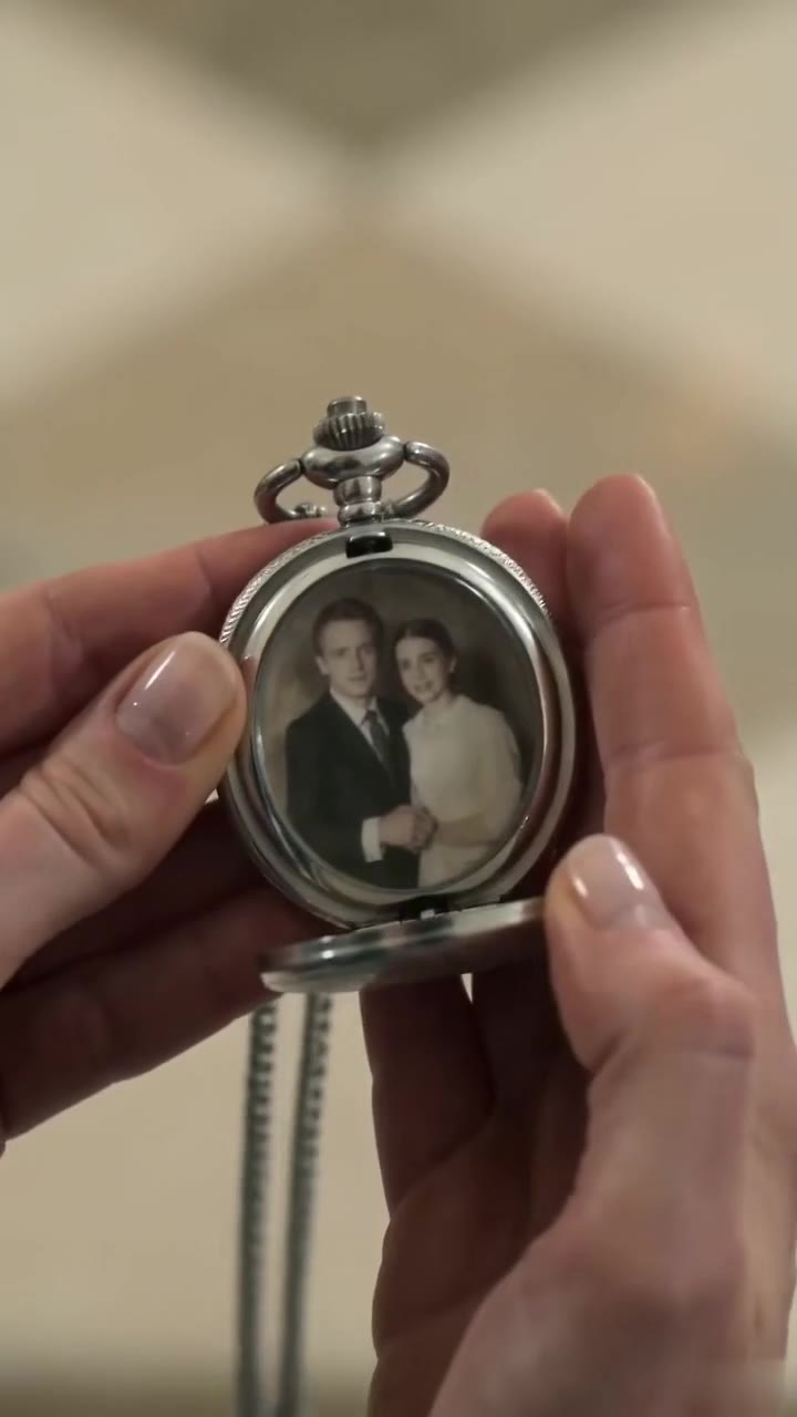 The Maid Opened a Locket and Exposed My Mother’s Long-Buried Secret