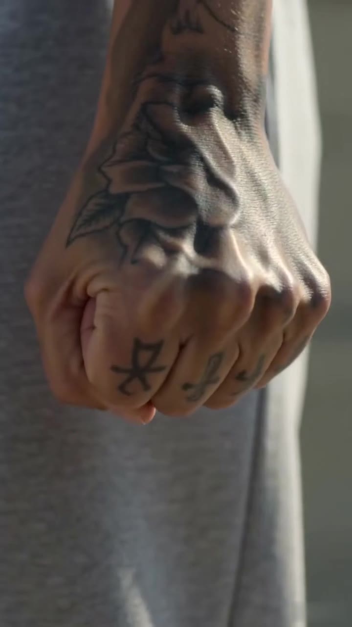 Me encerraron por el crimen de mi prometido, pero el destino me dio una oportunidad
