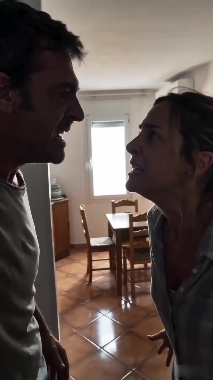 Mi esposa maltrataba a mi madre en secreto hasta que descubrí su oscuro plan
