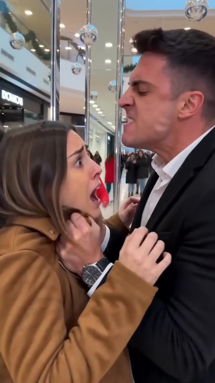 Mi esposo intentó destruirme en público y mi hermana reveló su secreto más oscuro