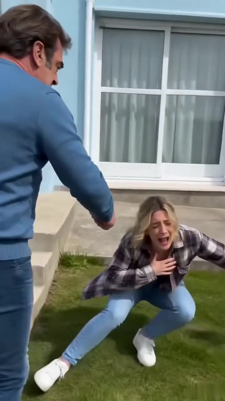 Mi esposo me echó a la calle por su madre sin saber su secreto