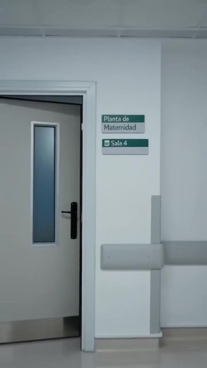 Mi esposo me traicionó durante el parto, pero un médico reveló un secreto familiar impactante