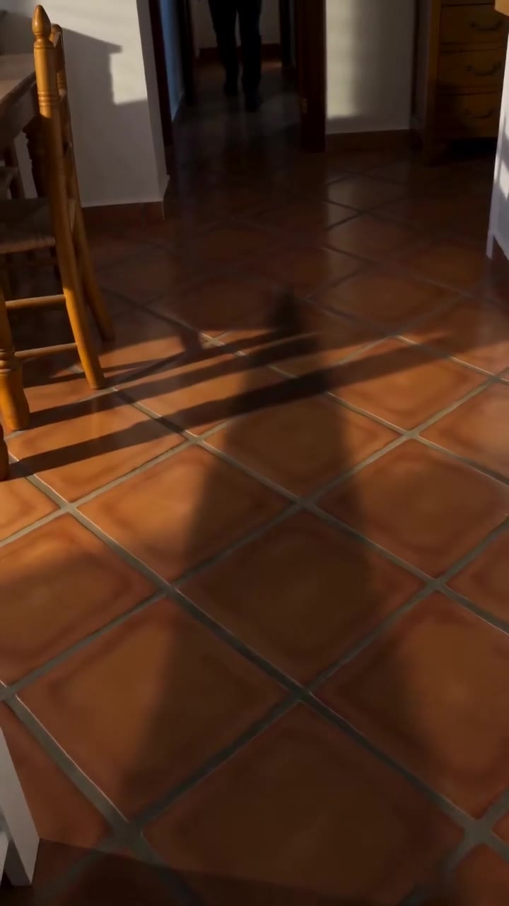 Mi hijo lloraba bajo la tormenta mientras su madre estaba con otro