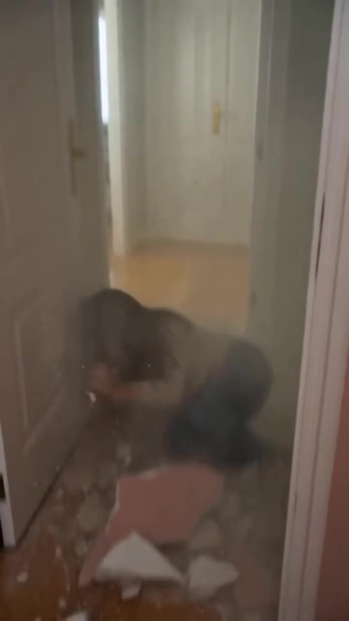 Mi propia suegra me atacó junto a mi bebé y mi esposo me traicionó