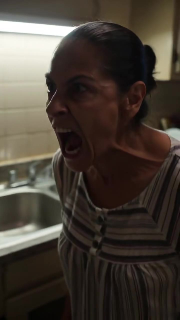 Mi suegra intentó destruirme embarazada, pero mi hermano soldado regresó de inmediato