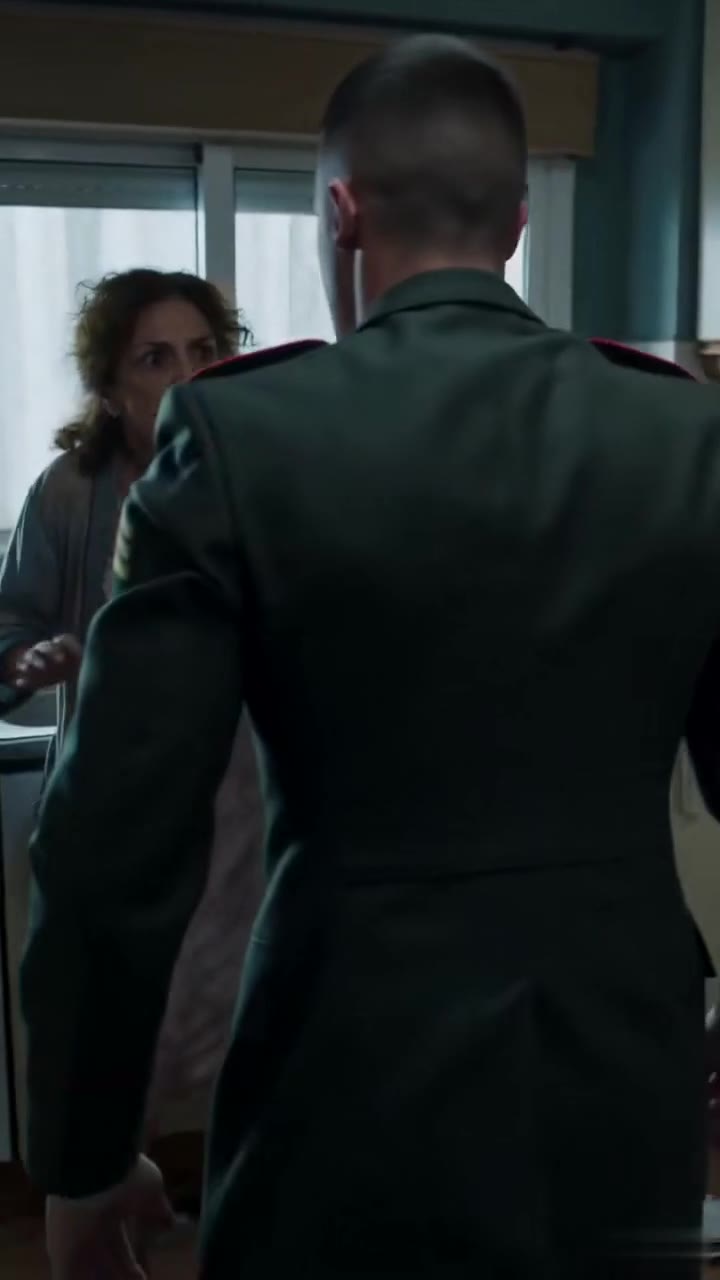 Mi suegra me atacó embarazada y mi esposo militar regresó a tiempo para salvarme