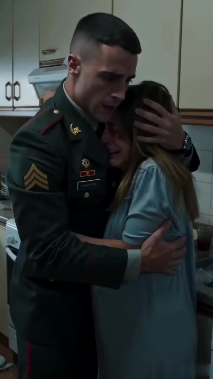 Mi suegra me atacó embarazada y mi esposo militar regresó a tiempo para salvarme