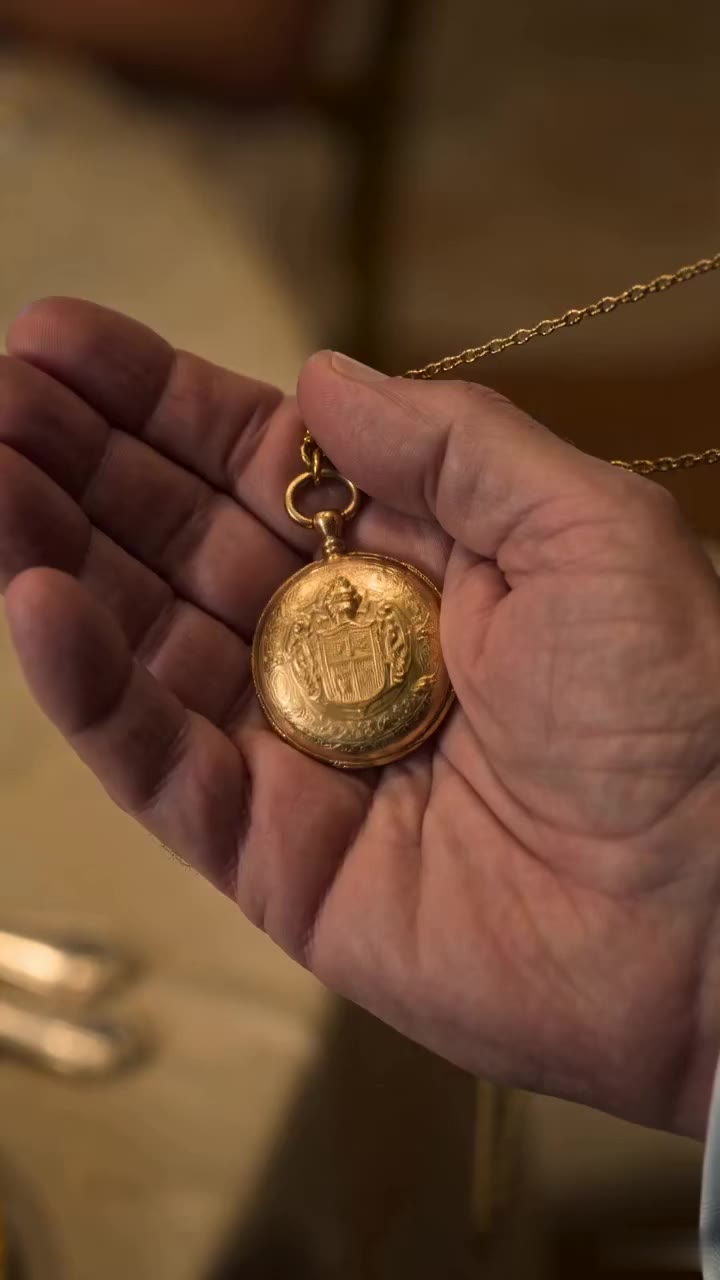 El misterio del reloj dorado que reveló la verdad oculta de mi familia