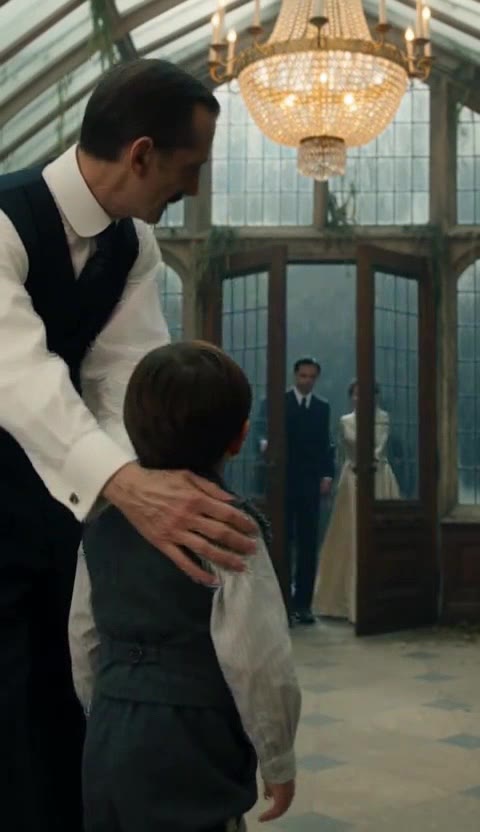 The Orphan’s Birthmark Matched the Billionaire’s Locket—and the Director’s Face Went Pale