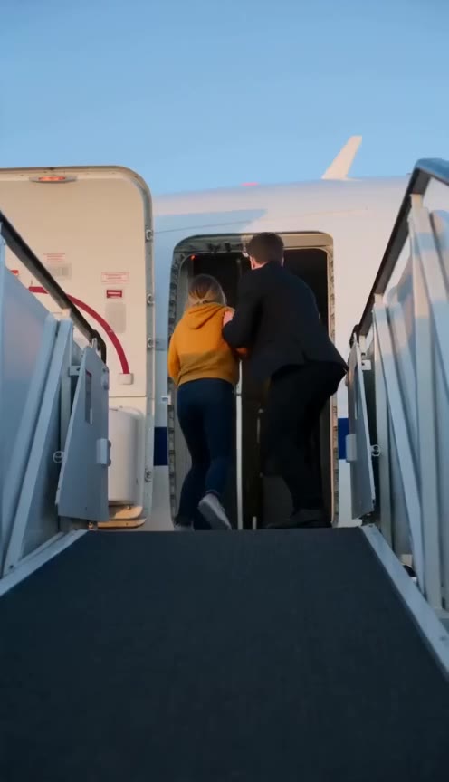 The Pilot Stopped a Bruised Woman From Boarding, Then He Noticed Her Ring
