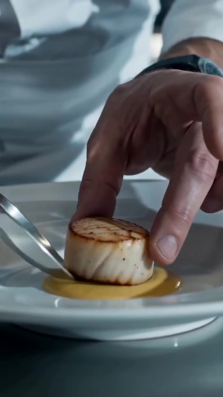 A Renowned Chef Caught a Teenager Altering His Dish, Then He Noticed the Ring
