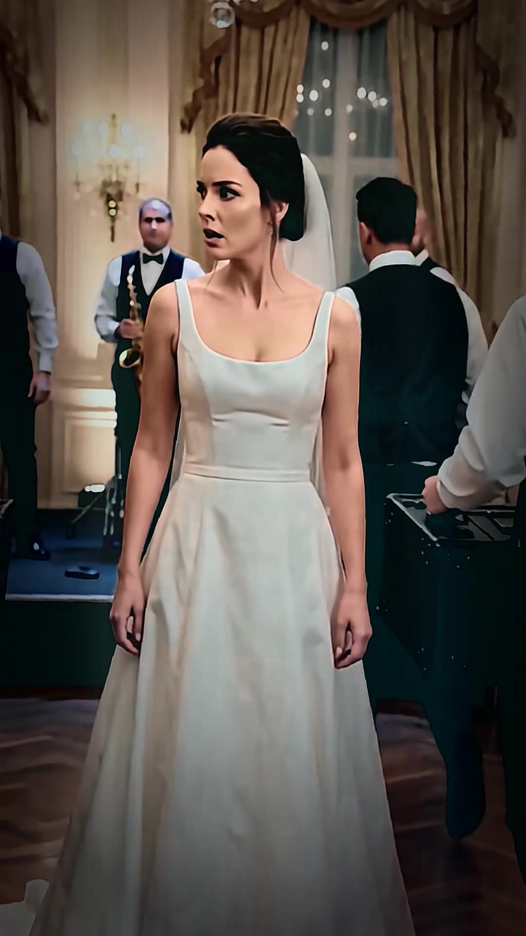 She Canceled the Wedding From Her Phone — Then the Bride Learned Why