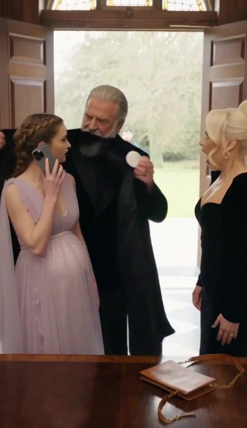 She Mocked the Pregnant Heiress — Then Her Father Walked In With the Sovereign Seal