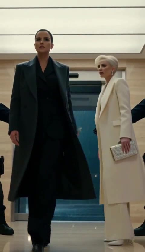 She Stormed Into My Hospital Room To Gloat — Then The Secret Service Dragged Her Out