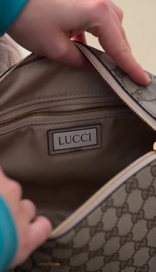 She Tried to Humiliate Her Classmate but a Hidden Label Exposed Her Own Lie