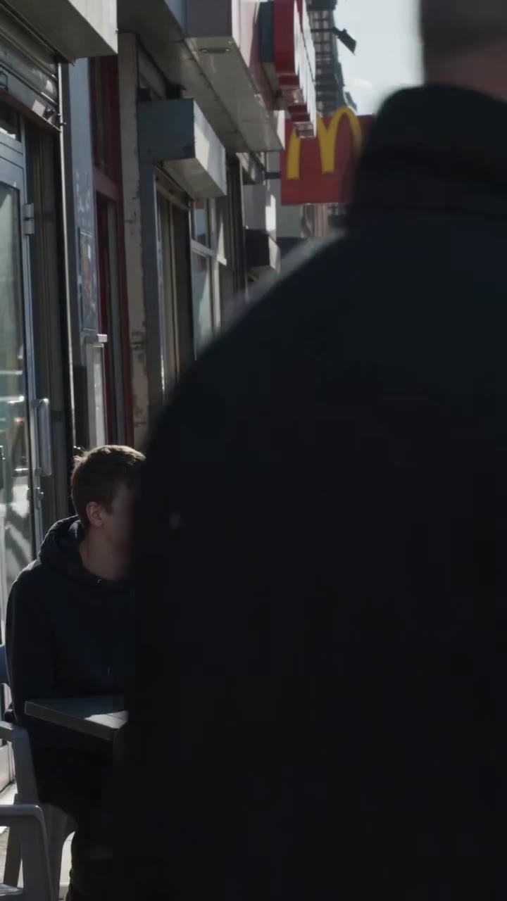 A Stranger Bought Me Food When I Was Homeless, Then I Recognized His Ring